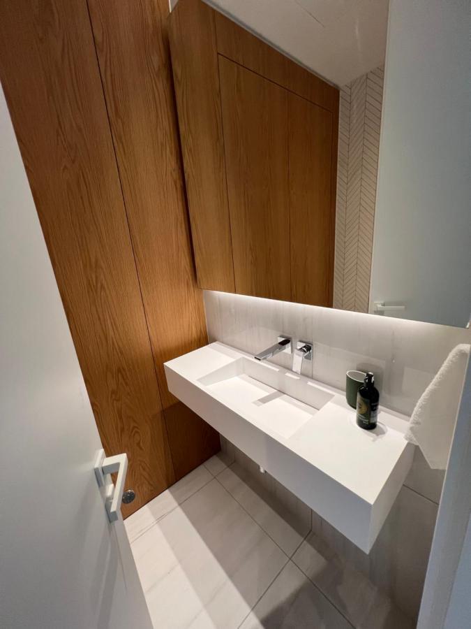 Del Mar Beachfront Boutique Residence Limasol Dış mekan fotoğraf