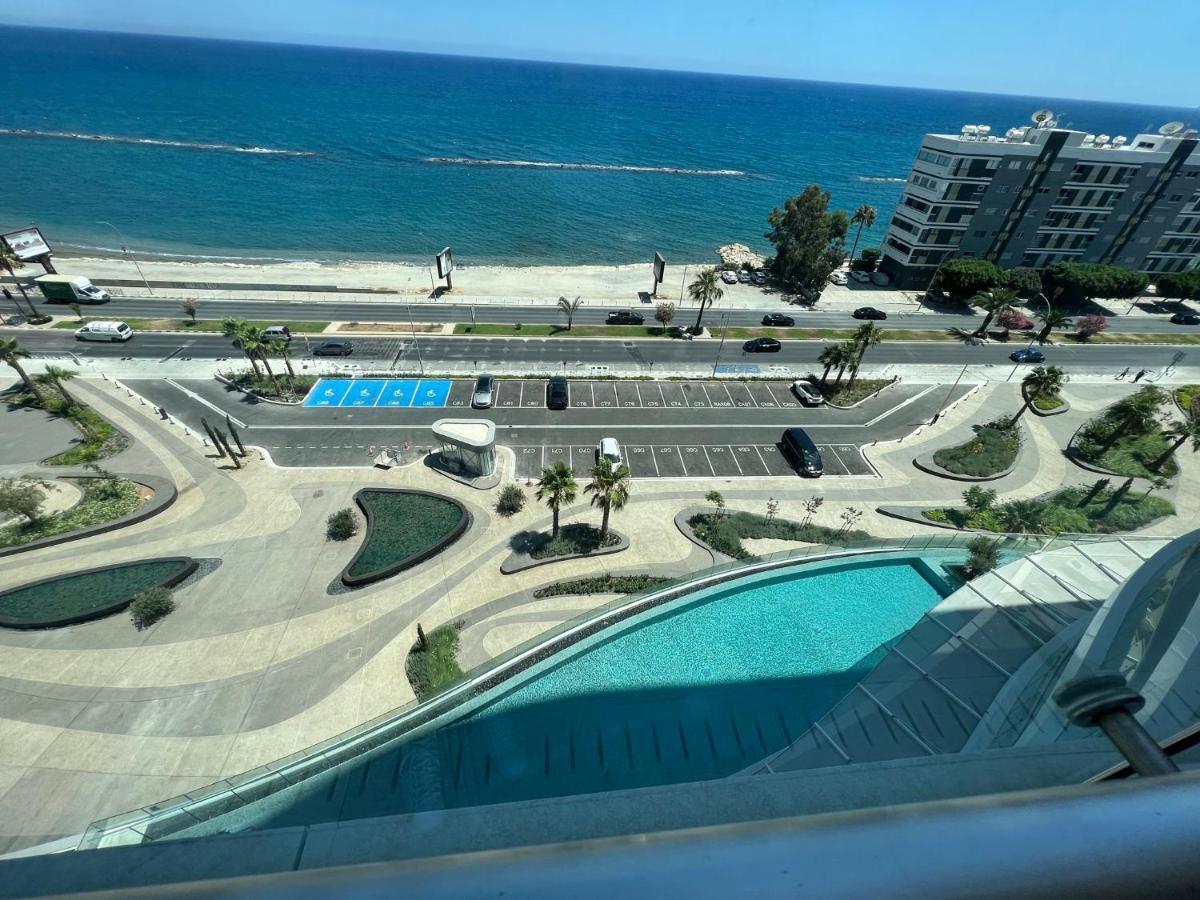 Del Mar Beachfront Boutique Residence Limasol Dış mekan fotoğraf