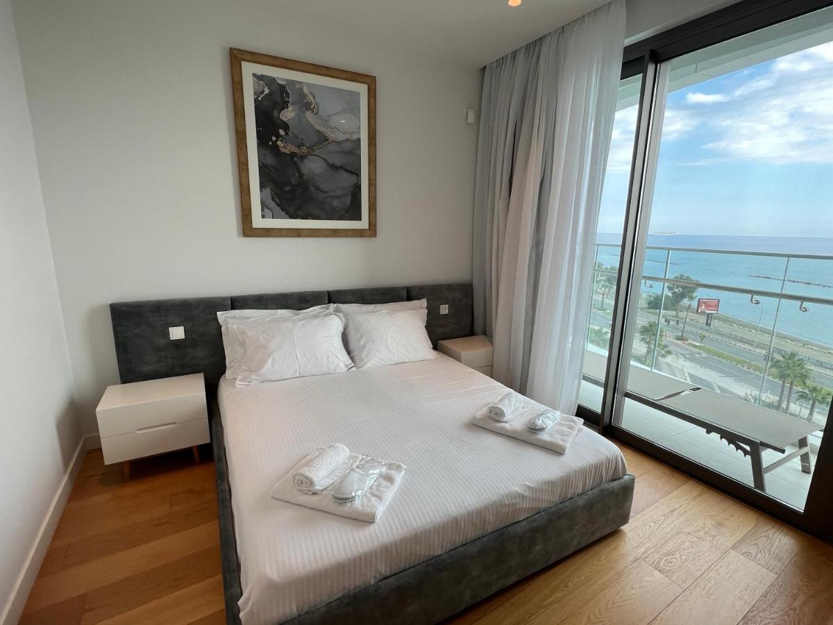 Del Mar Beachfront Boutique Residence Limasol Dış mekan fotoğraf