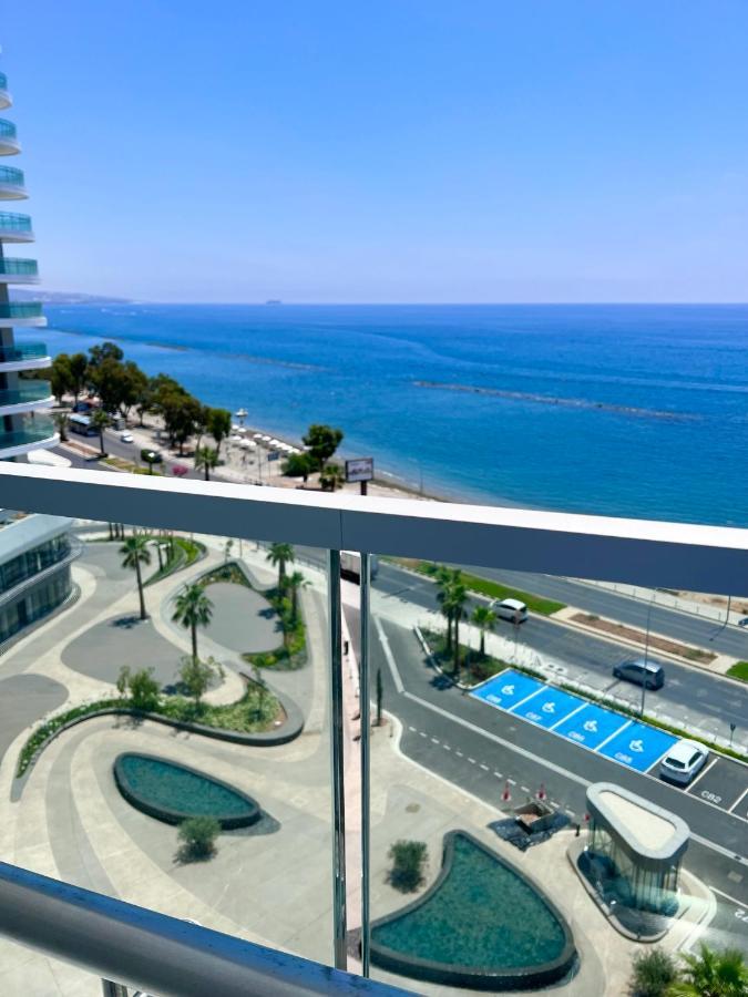 Del Mar Beachfront Boutique Residence Limasol Dış mekan fotoğraf
